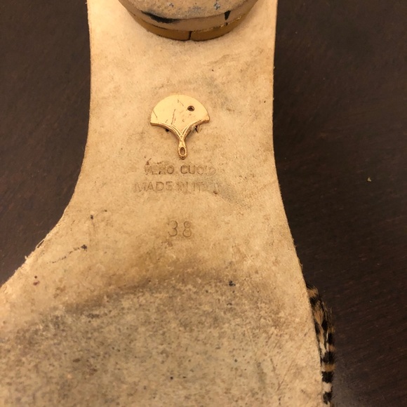 Chelsea Paris Pointed Fur Flat Shoes - Picture 7 of 9